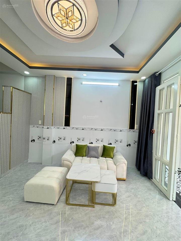Bán nhà đẹp 2 lầu  xe hơi đậu ngay cửa  mặt tiền hẻm  tt. nhà bè