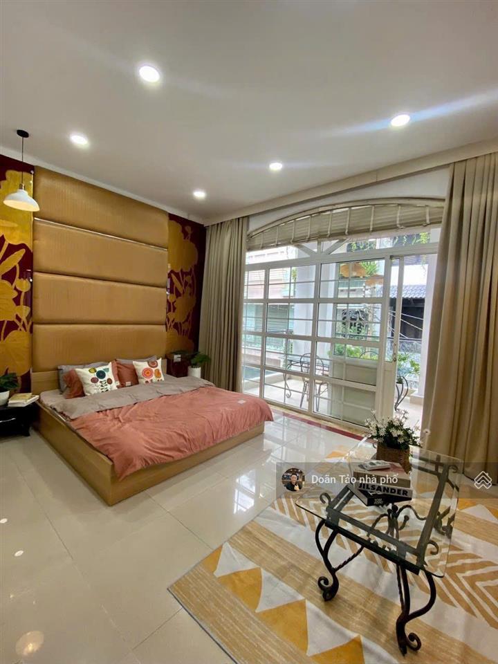 Bán biệt thự khu cán bộ cao cấp tại phường 9 phú nhuận, 204m2 (8x27) x4 tầng hiện đại đẳng cấp