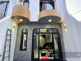Bán nhà mới 100%  có sân ô tô 7 chỗ  kiệt 610 tôn đản,