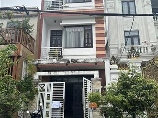 Bán nhà 3 tầng đúc kiên cố chỉ việc dọn vào ở hòa minh