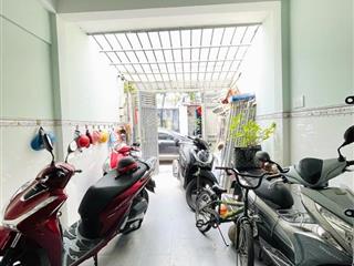 Bán nhà 70m2  sát mặt tiền đht05 thông song hành, trường chinh  hẻm xe hơi  2 tầng  giá 3x tỷ