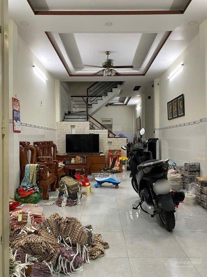 Bán nhà 72m2  hxh thông  4 tầng  4x18m  đô đốc long  tân phú  giá 8x tỷ