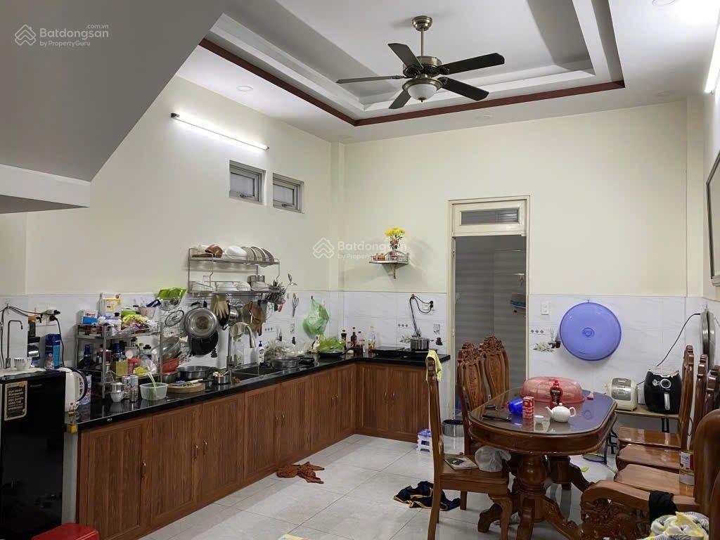 Bán nhà 72m2  hxh thông  4 tầng  4x18m  đô đốc long  tân phú  giá 8x tỷ