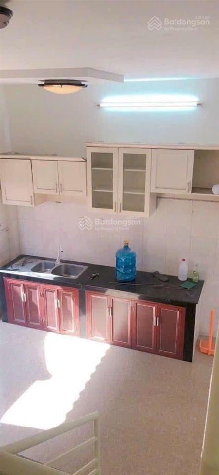 Nhà hai mtkd trước sau  ngay chợ vạn hạnh bà điểmhóc môn 5x10m  2 tầng  giá 4.1 tỷ