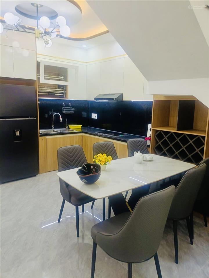 Nhà 3 tầng full nội thất k140 đường nguyễn chánh  đà nẵng