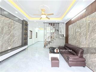 La phù. lô góc 2 mặt thoáng 40m 4 tầng chỉ 5 tỷ nhỉnh. ngõ trc nhà 3m. ô tô đỗ gần