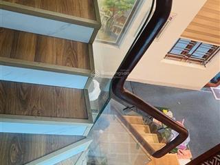 Tiền phong, mê linh, hà nội, 3 tầng  68m2 full  view đẹp đường 2 ô tô tránh  chỉ 3,7 tỷ