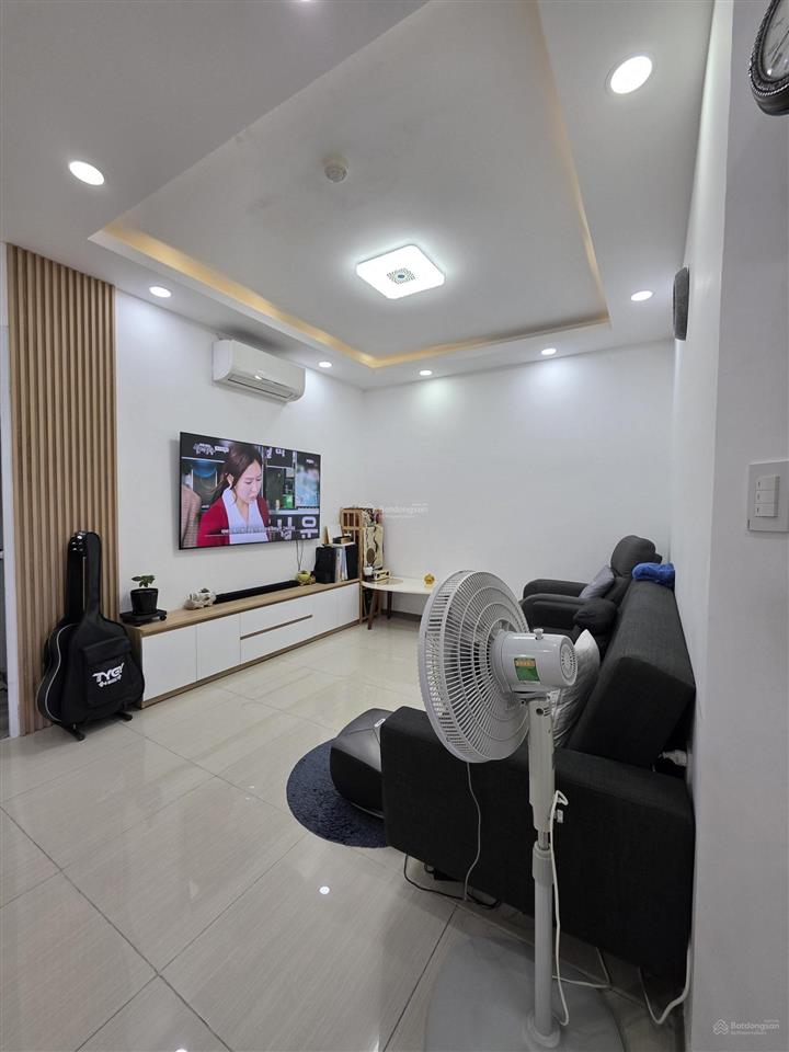 Bán căn hộ tầng 23, view sông cái và biển hòn chồng, đầy đủ nội thất có thể vào ở ngay