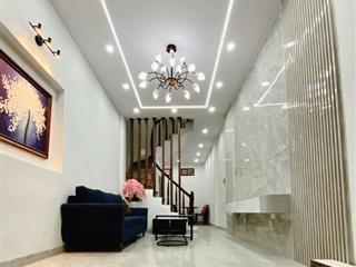 Bán nhà Định Công Thượng, gần phố, 2 thoáng trước sau, 34m2, 6.9 tỷ(CTL)