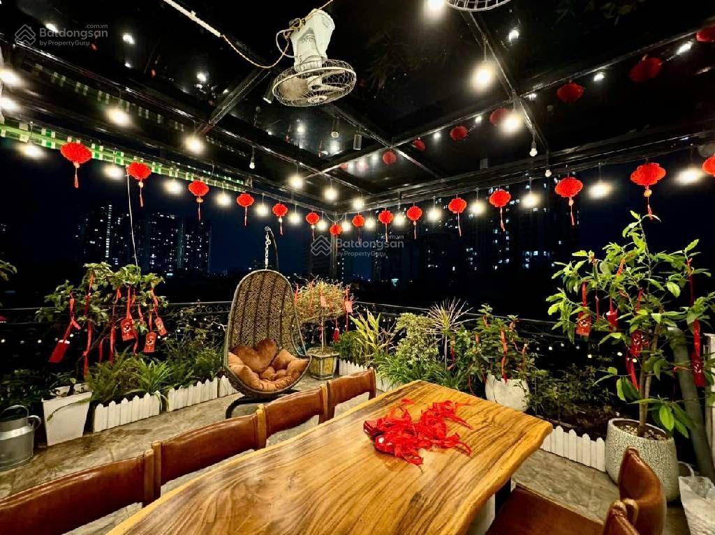 Bán nhà kim giang, thanh xuân, gần phố, thang máy, lô góc, 40m2, 15.6 tỷ(ctl)