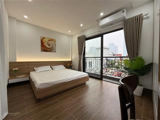 Căn hộ 1 khách 1 ngủ cao cấp ngay tại ba đình, siêu rộng 45m2, máy giặt riêng, ban công thoáng