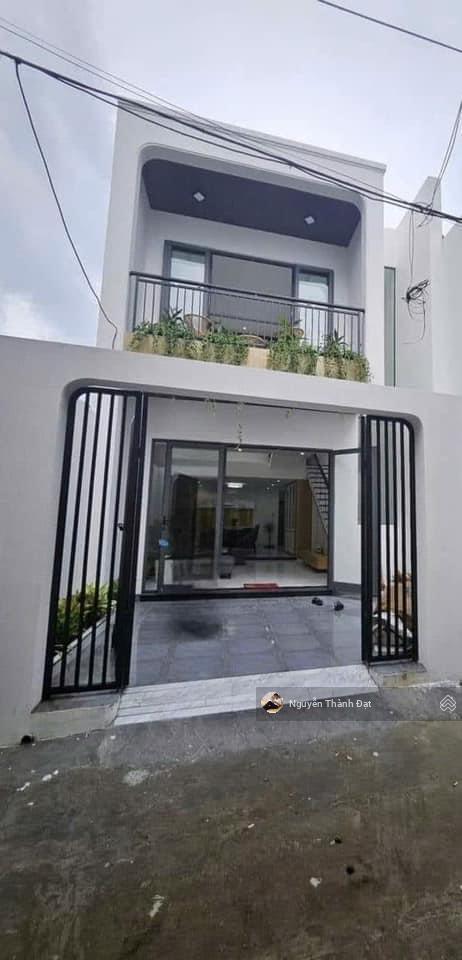 Bán nhà riêng 75m2 giá 1,55 tỷ đang cho thuê 7 tr/tháng, gần cổng chào bình dương, vĩnh phú, shr