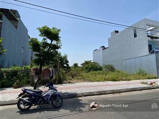 Bà ba cần tiền bán gấp đất đẹp 298m2 giá 660 triệu gần chợ an tây , bến cát , thích hợp để đầu tư