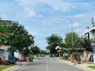 Bán đất 2 mặt tiền đường 332m2 giá 430 triệu ngay kdc becamex bàu bàng , shr , hợp để đầu tư