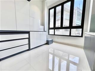 Cho thuê căn hộ dịch vụ dạng duplex cửa sổ siêu lớn siêu thoáng gần chợ bến thành,công viên 23/9..