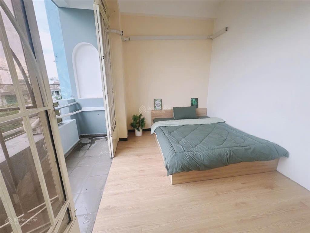 Cho thuê ch dịch vụ  2pn  1wc  ban công  máy giặt riêng ngay đh kinh tế (ueh), ngã 7 lý thái tổ