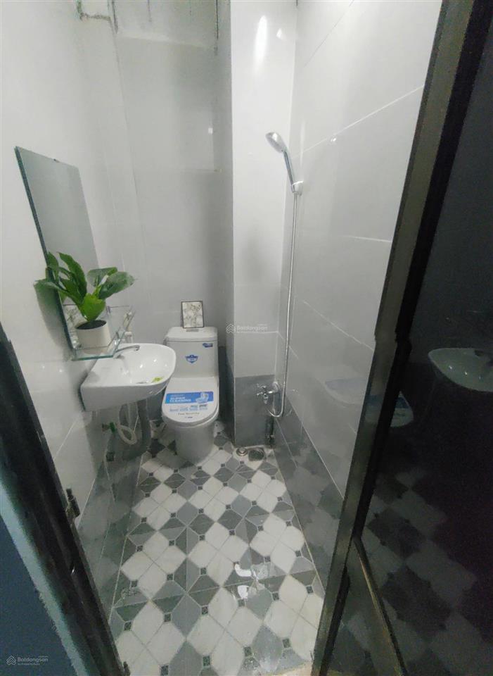 Cho thuê ch dịch vụ  2pn  1wc  ban công  máy giặt riêng ngay đh kinh tế (ueh), ngã 7 lý thái tổ
