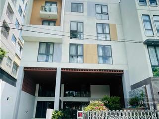 Tòa nhà đường lý thường kiệt 10x20m hầm trệt 4 lầu cho thuê