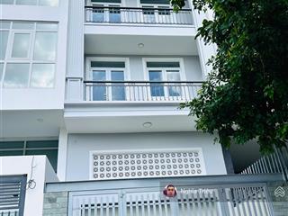Nhà đường nguyễn văn đậu 5x18m trệt 3 lầu cho thuê