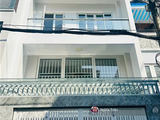 Nhà đường nguyễn gia trí 5x20m trệt 3 lầu cho thuê
