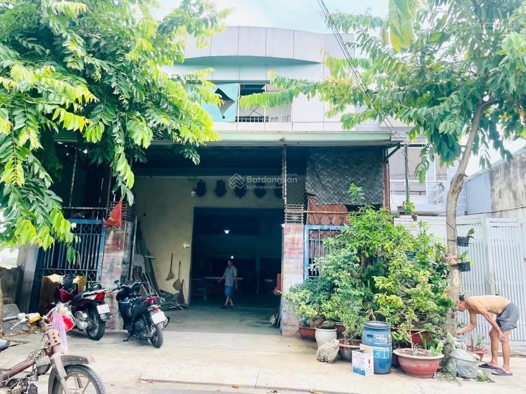 Bán kho xưởng về quê tại hóc môn bà điểm, hóc môn, tphcm. chủ quyết định bán gấp nhà để xử việc gấp