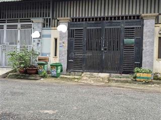 Bán gấp nhà chính chủ bà điểm, hóc môn, hcm, 4,9 tỷ, 90m2, giá ưu đãi