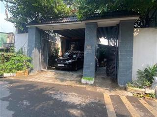 Biệt thự nhà vườn diện tích khủng 227.ngang 10m.sát chợ dĩ an 1 tp dĩ an