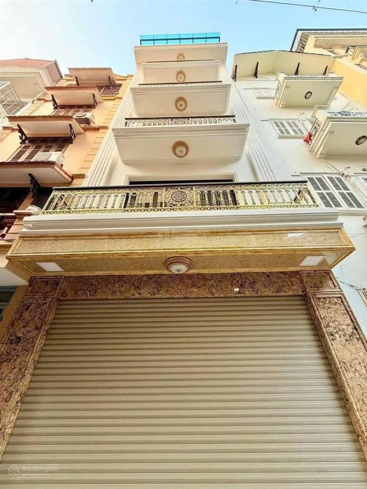 Bán nhà 9 tỷ xuân đỉnh 41m2, 6 tầng thang máy, phân lô, căn góc, ô tô đỗ, 20m ra phố, trước nhà 3m5
