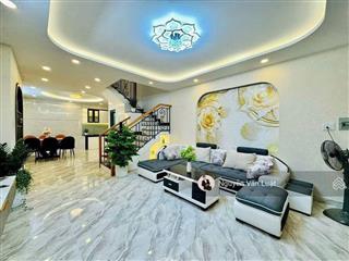 Tôi bán nhà cổ nhuế 50m , ngõ ô tô , phân lô , 30m ra phố, kinh doanh , 3 thoáng ,dân xây ,giá 9 tỷ