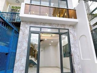 Chính chủ bán nhà mới 100% đoàn văn bơ hẻm 5m, 2 lầu đúc 4pn hơn 4 tỷ