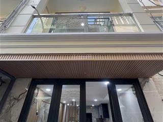 Bán nhà mới 100% 3 tầng kiên cố hoàng diệu q.4 vị trí siêu đẹp dtsd 70m2 ko lộ giới nhỉnh 4ti
