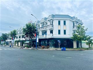 Siêu hot shophouse 3 tầng chỉ 30 triệu/m2, ngay tuyến đường ql13, đã có dân cư ở đông đúc