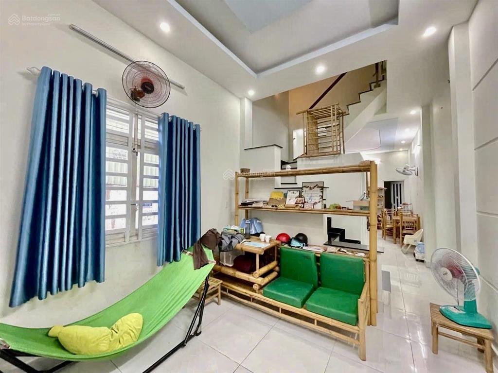 Bán nhà lô góc gần làng đại học linh xuân hxh thông 4pn ôtô ngủ nhà 69,3m2 chỉ 4,8 tỷ