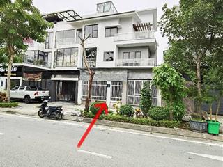 Biệt thự #foresa, #xuânphương #namtừ liêm giá chào hơn 200 tr/m2 nhà + đất  giá tốt để đầu tư.