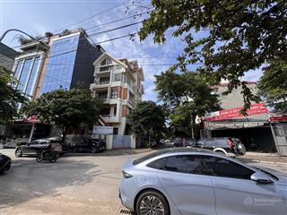 Bán đất tại cầu diễn, lô góc 2mt, phân lô ô tô chạy vòng quanh, vỉa hè 2 bên. dt 168 m2, giá tốt