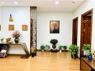 Cần bán gấp căn hộ góc 2pn nhà đủ nội thất chỉ việc về ở tại ctm 299 cầu giấy giá 5,2 tỷ