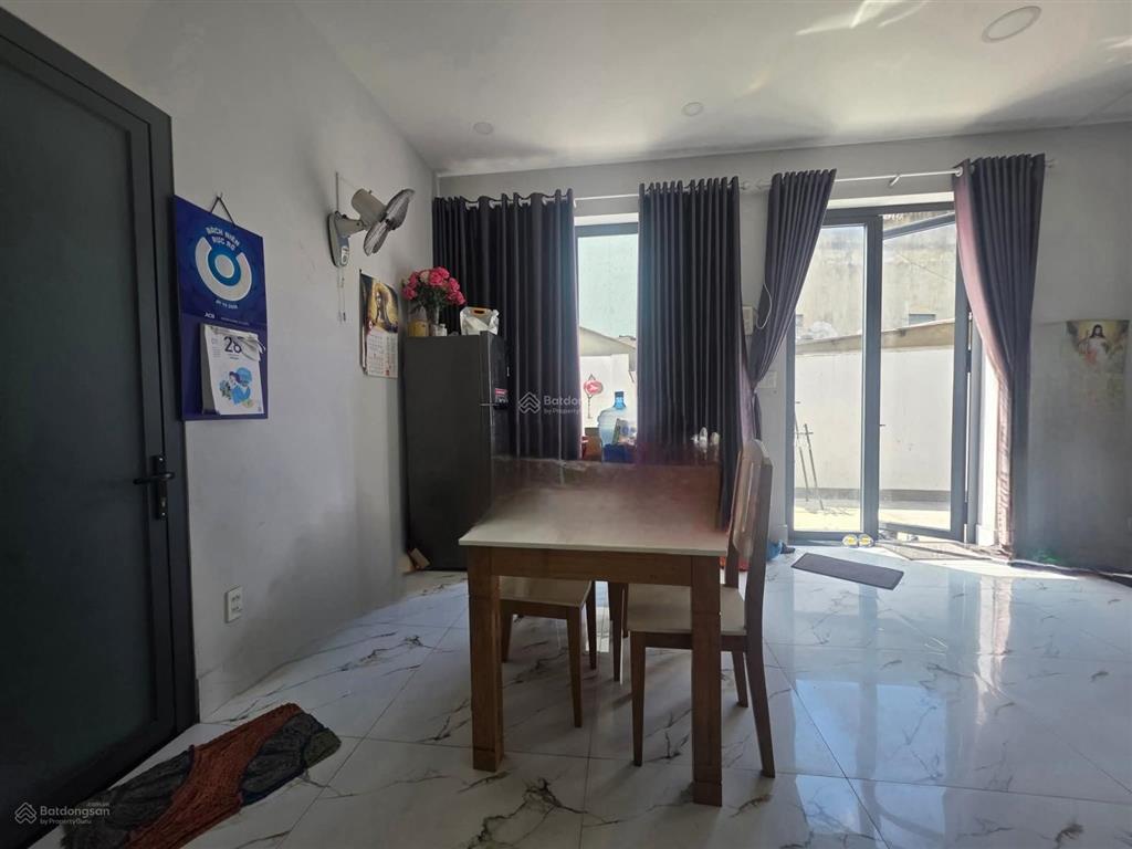 Nhà ngay chợ tam hà  tam phú  thủ đức. 130m2, 3 tầng giá tốt