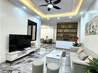 Có 102! phố la thành , sát phố , 2 thoáng, 50 m oto , nhà mới full nội thất , ở ngay 55 m 2*4