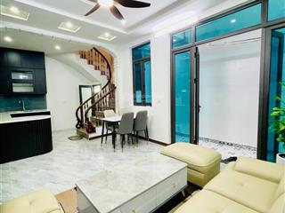 Bán nhà tôn đức thắng, 30m ra phố nhà xây mới ở ngay full nội thất.2 thoáng 30m oto tránh 48m*2 5 t