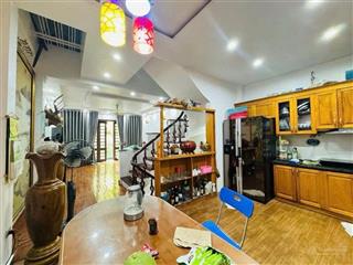 Bán nhà !hào nam 2 thoáng, cách phố 40m ,nhà dân xây chắc chắn, đẹp, trước nhà thoáng sáng ,52m 4t