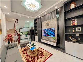 Bán nhà tôn đức thắng, ngõ kd, 2 thoáng, mới đẹp, full nội thất, 41m2*4t