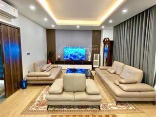 Cần bán gấp! phố quan nhân, thang máy 2 thoáng , nhà xây mới đẹp , sát phố ,mt rộng, ở ngay 38m 5 t