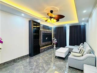 Nhà đẹp! phố thịnh hào ,trước nhà thoáng, gần phố , nhà xây mới đẹp 35 m2* 4t
