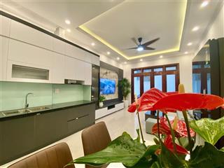 Cực hiếm! phố láng hạ, ngõ thông kinh doanh, gần phố, 50m ô tô, dt 42m2 * 5t