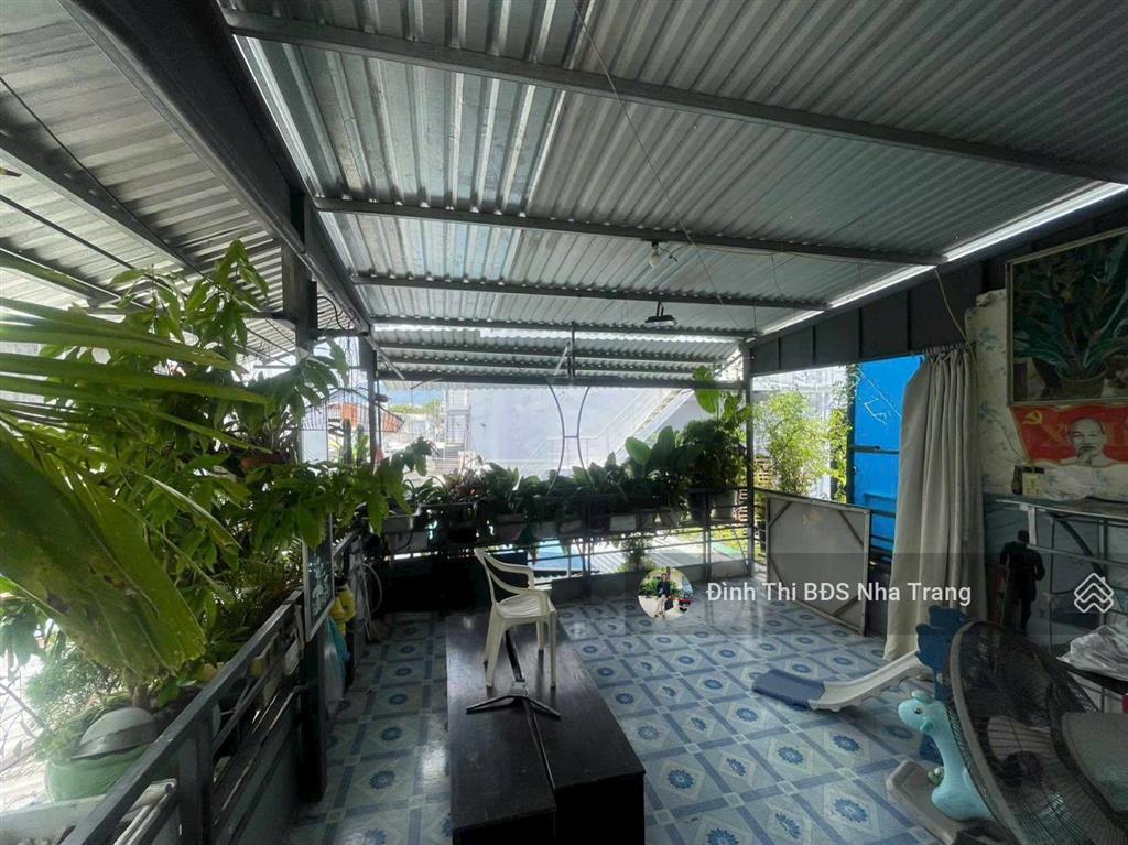 Quá rẻ  bán đất tặng nhà ngay lotte mart, giá tốt nhất thị trường, chốt nhanh kẻo lỡ