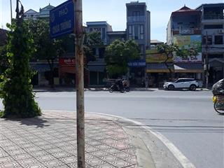 Chính chủ bán nhà mặt phố thị xã sơn tây