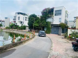 Chính chủ bán gấppp 62m đất view hồ  phân lô vỉa hè ô tô tránh giá hơn 9 tỷ