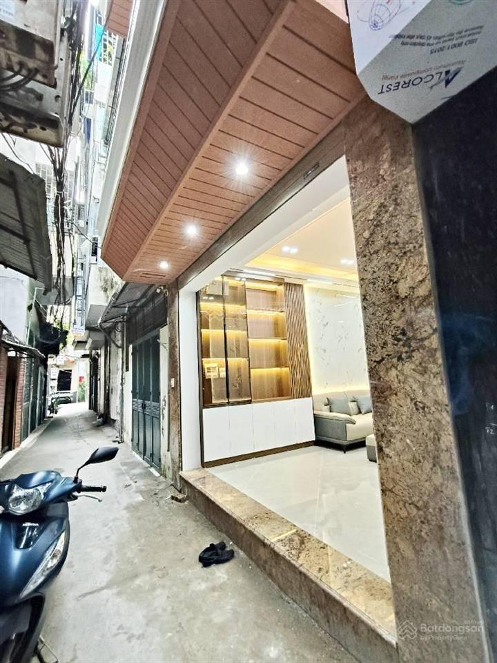 Hàng hiếm khó tìm 10m ra mặt phố cổ linh 50m x 5 tầng full nội thất ô tô giá 8.8 tỷ