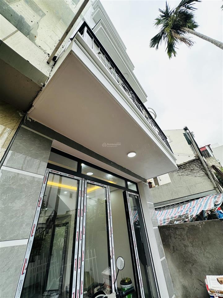 Siêu phẩm duy nhất tổ 4 thạch bàn, nhà mới 5 tầng, ô chờ thang máy, xây độc lập giá hơn 6 tỷ