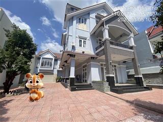 Biệt thự sân vườn siêu vip  lộ nhựa 6m  cách đường trần quang diệu 50m  an thới  bình thuỷ  ct